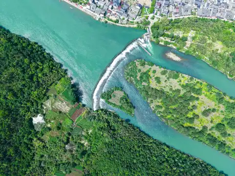 Hotels near Ancient Weir Scenic Area