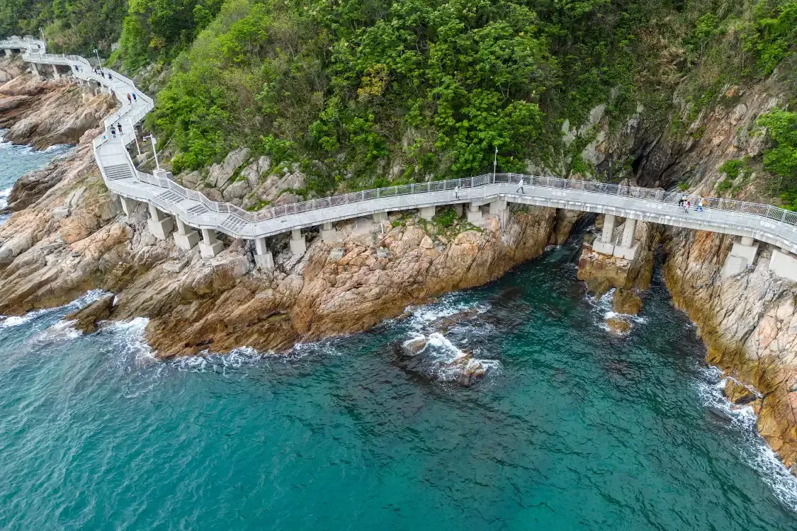 다메이샤 해변 산책로 주변 호텔