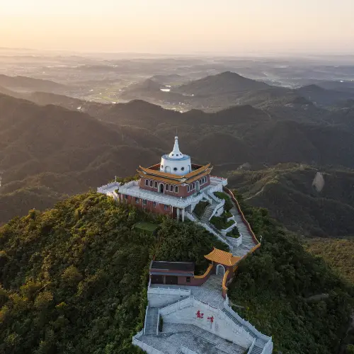 Shaofeng Peak