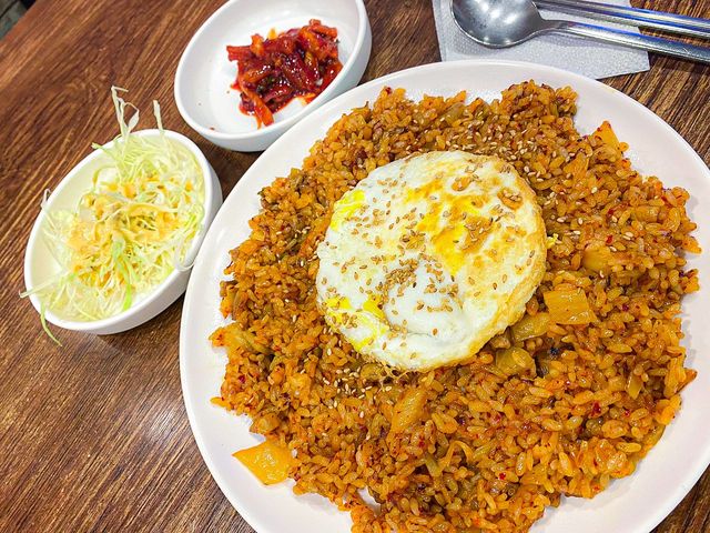세종대학교 김치볶음밥 맛집'또래끼리'