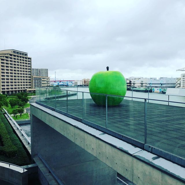 兵庫県立美術館(神戸)