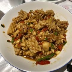 YI ZHAN DENG User Photo