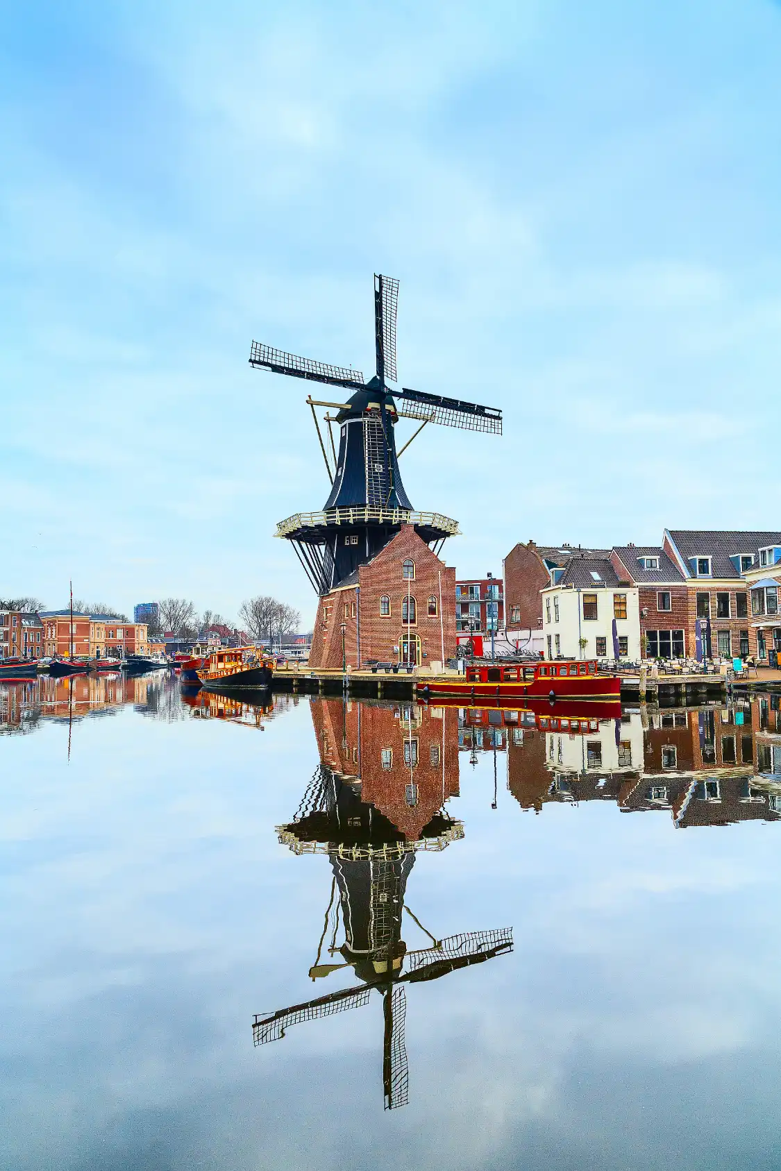 Hotels near Windmill De Adriaan