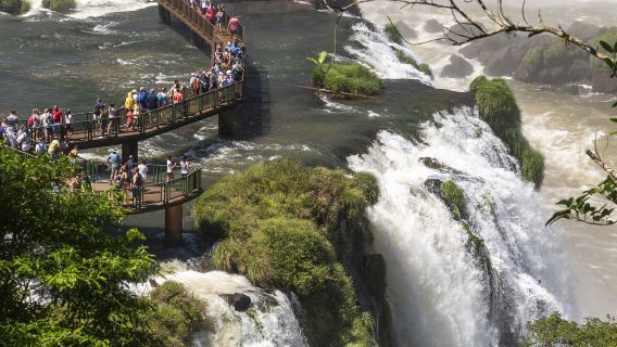 Tour delle cascate di Iguazú dall'Argentina o dal Brasile (tour privato + gita di un giorno a entrambe le cascate)