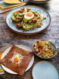 A Great Place for Brunch Hounds