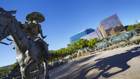Cattle Drive sculptures by Robert Summers