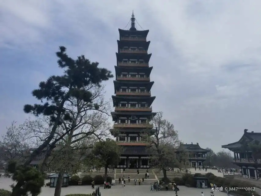 Hotels near Pingshan Hall