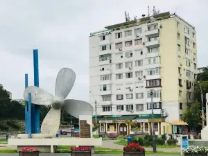 Propeller Monument