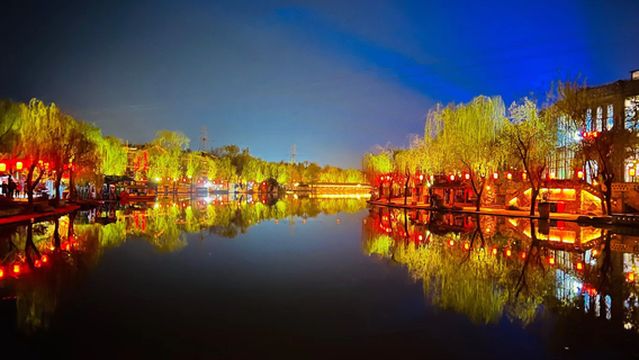 Zhouzhi Water Street Fireworks Alley