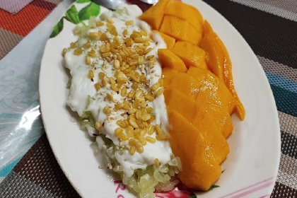 Sticky Rice with Mango Eatery (inside Rosthip)