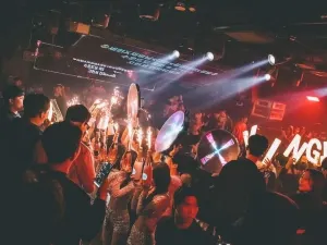 CLUB SOUND