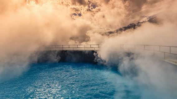 Yangbajing Geothermal Hot Spring Resort