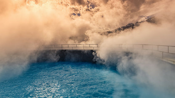 Yangbajing Geothermal Hot Spring Resort