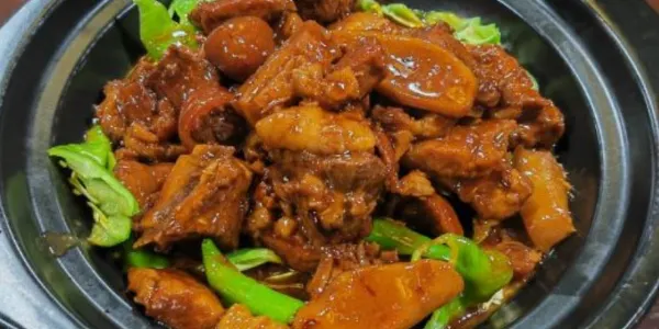 황강의 인기 로컬 음식