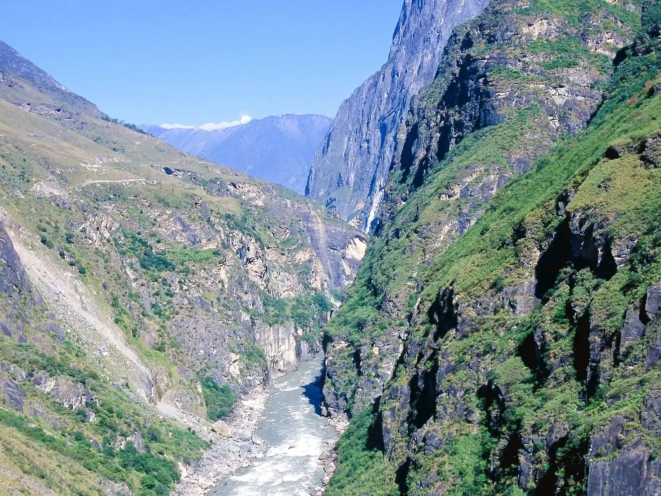 Hotels near Lower Tiger Leaping Gorge
