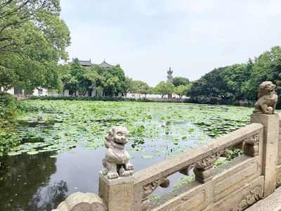 Haiyin Pond