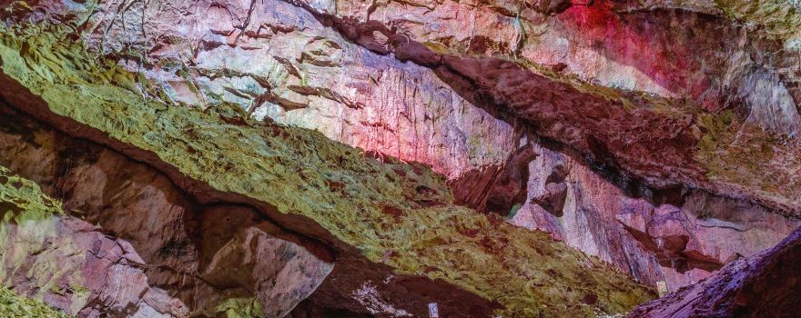 Poole's Cavern