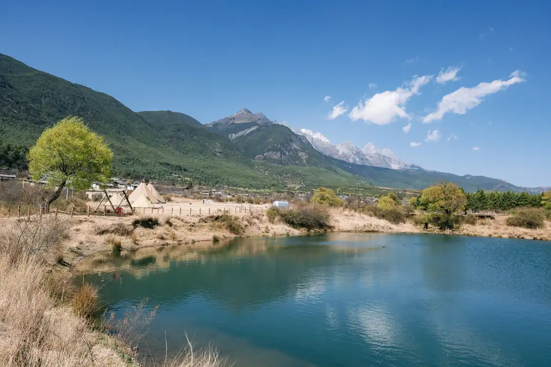 鄰近復遊城·麗江雪山營地的酒店