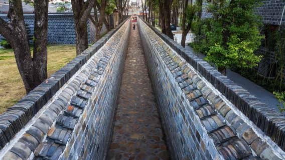 Liuchi Alley
