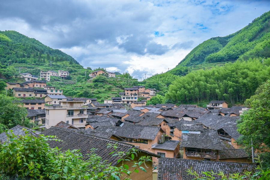 鬆莊村