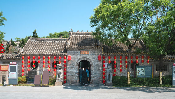 Huazu Temple