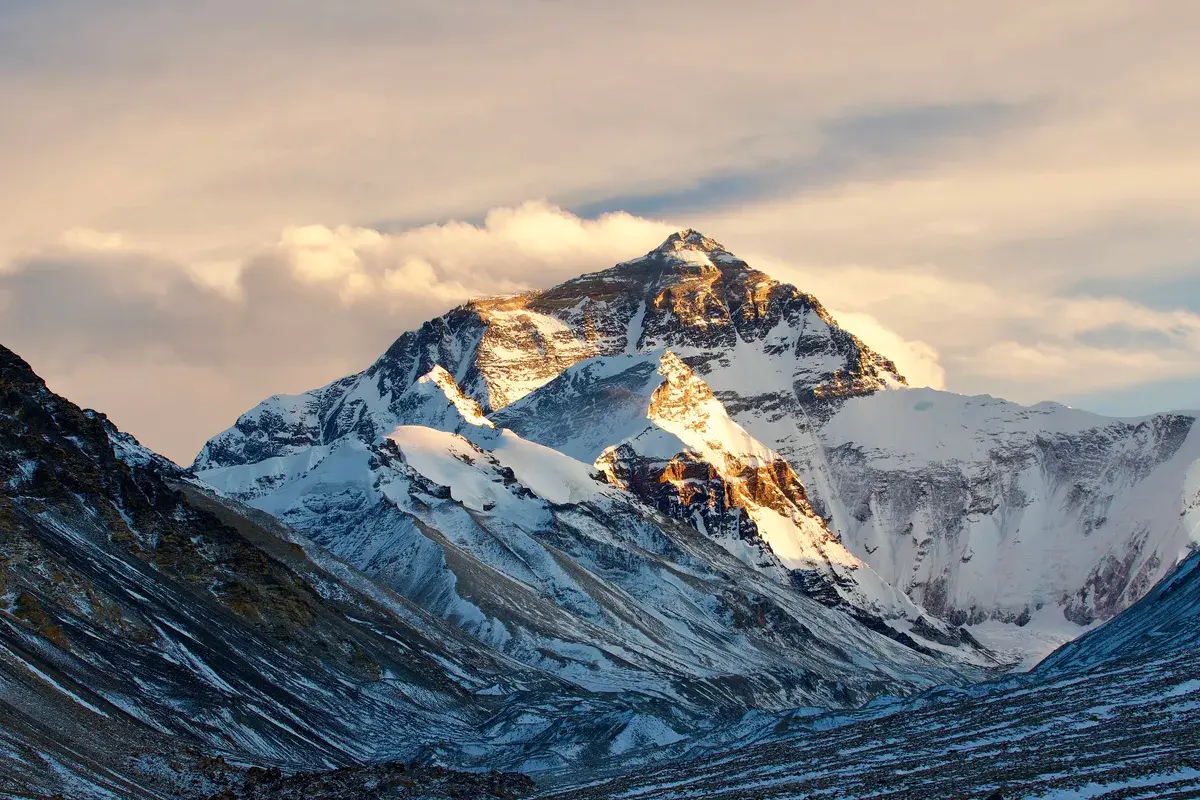 Mount Qomolangma