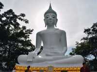 เดินบันไดไปไหว้พระที่ภูสิงห์ จ.กาฬสินธุ์