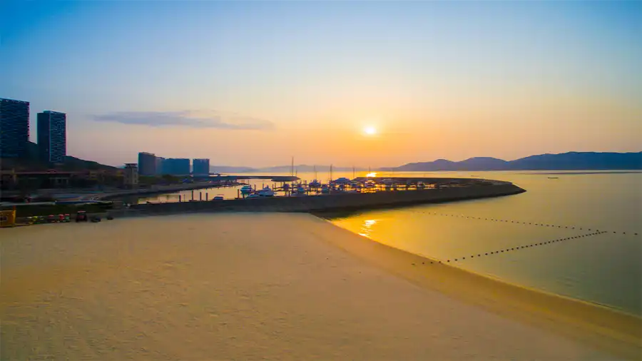 鄰近合正東部灣旅遊度假區的酒店