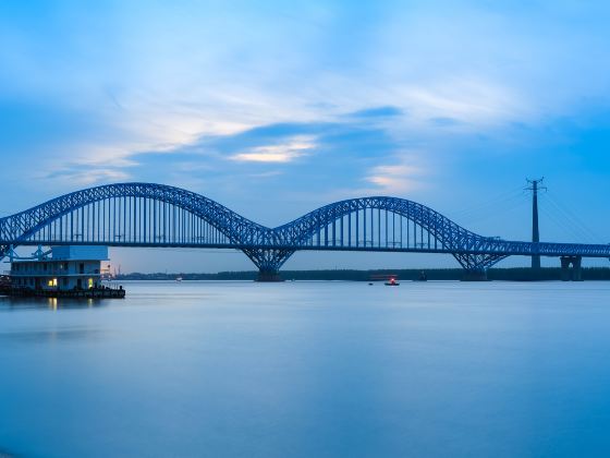 Jiujiang Changjiang Bridge