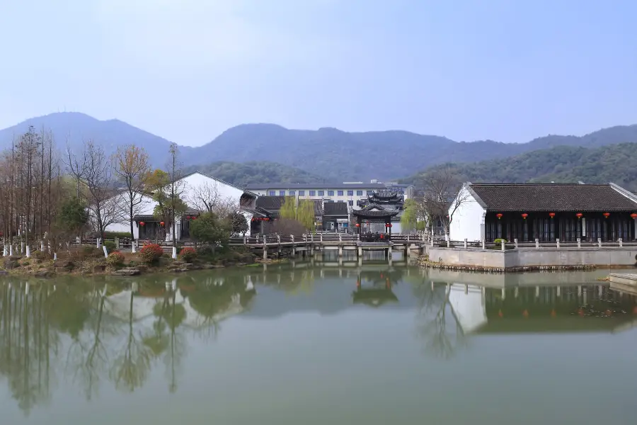 Peach Garden, Gaoting Mountain