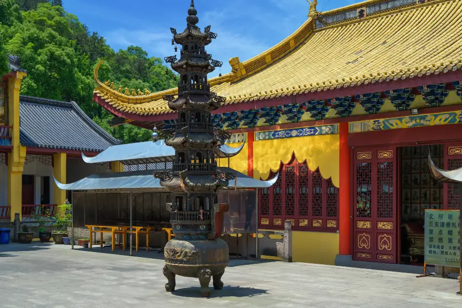 Jielong Temple