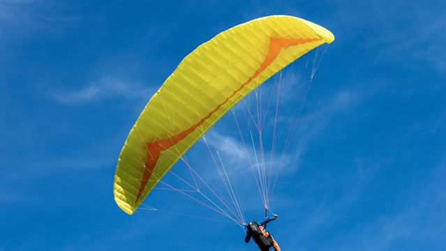 Paragliding in Anji