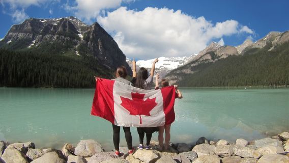Banff Town, Lake Louise, Lake Monroe and Lake Minnevanka Day Tour Canada