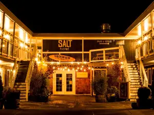 Salt Hotel & Pub