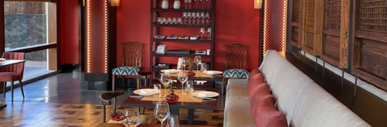 Kaori Fusion Restaurant by Victor Planas