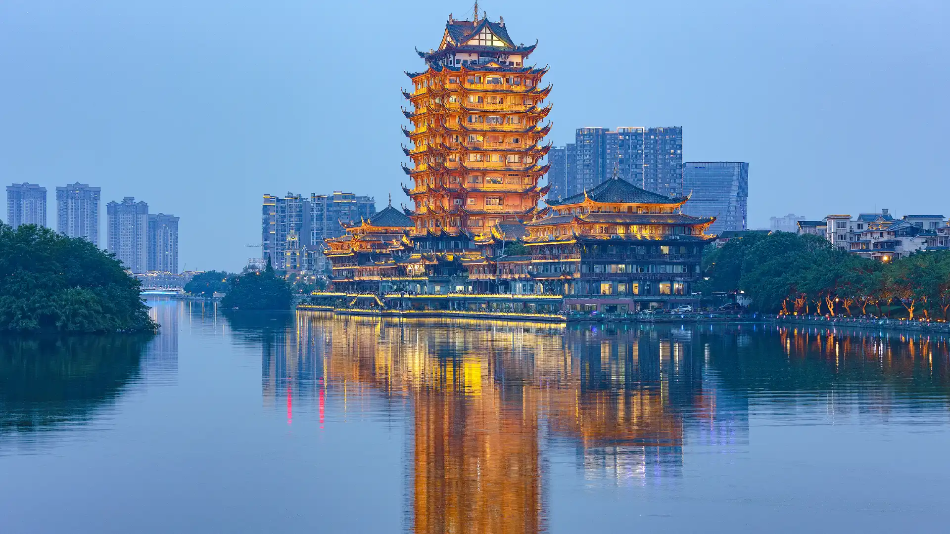 鄰近遠景樓的酒店