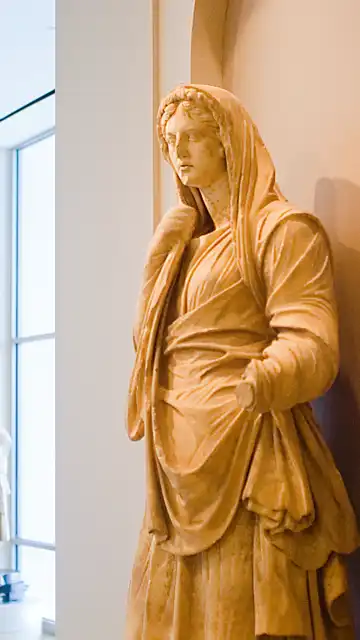 Hotels near The Walters Art Museum