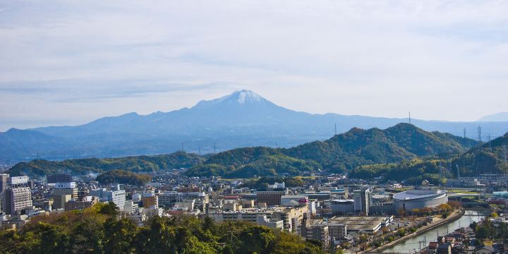 Yonago-jō ato Castle Ruins