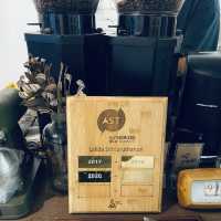 ร้านกาแฟสุดเจ๋ง ย่านสันติธรรม