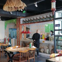 奔跑的肉饼子特色餐饮(锦福小区店) User Photo