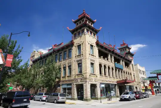 Hotels near Chinatown