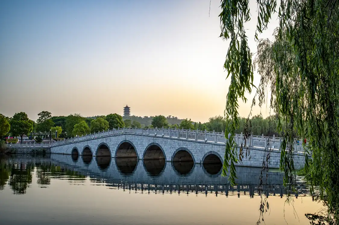 Hotels near Zhanggong Lake