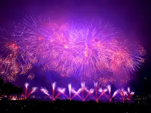 諏訪湖祭湖上花火大会