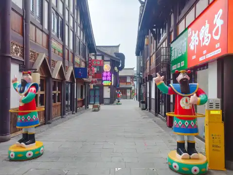 上中順商業街周辺のホテル