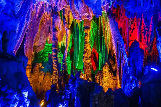 โรงแรมใกล้Golden Water Rock