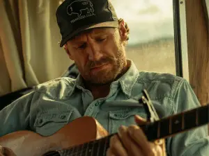 Chase Rice: Go Down Singin’ International Tour
