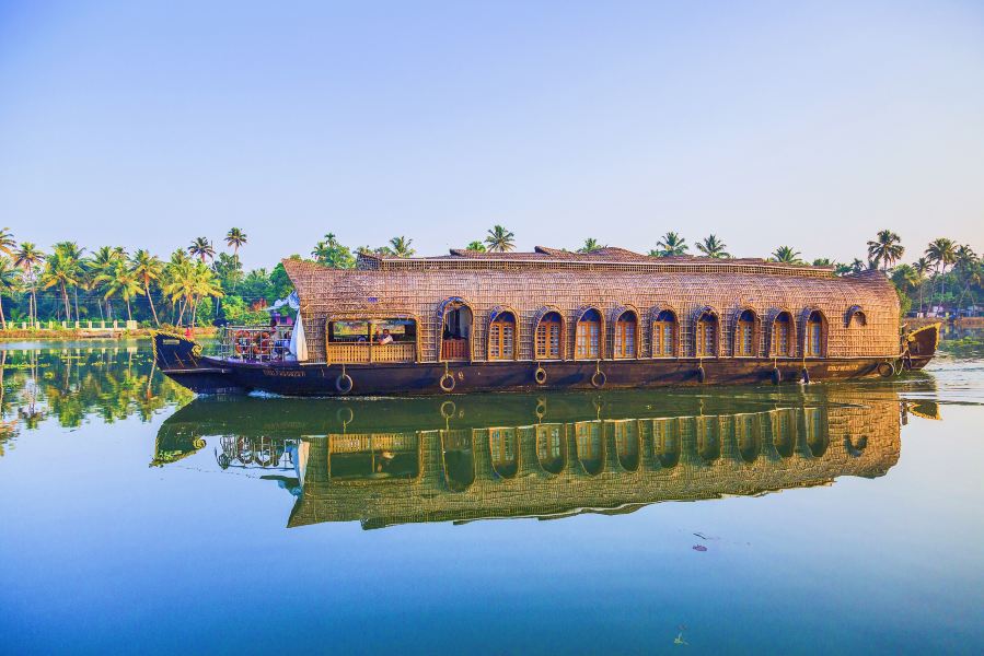 Metz to Kochi Flights