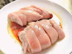 YAU KEE