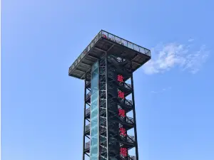차카 염호 관광지 - 전망탑