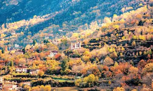 Zhonglu Tibetan Village